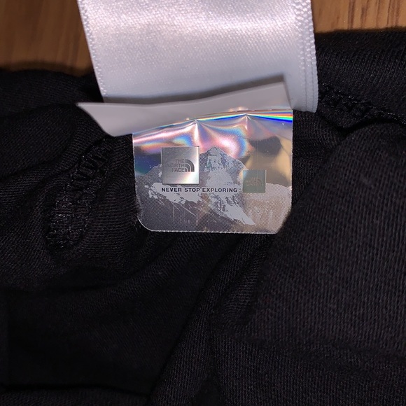 NWT The North Face Novelty Tee/ T-Shirt RTO, S - Picture 7 of 9